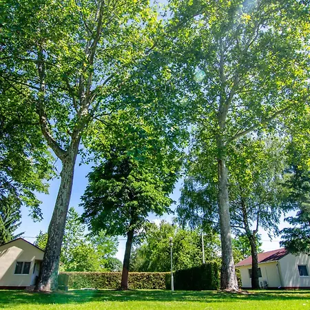 Heu Reka Vendeghaz Holiday home *